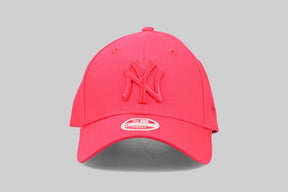 Women's New Era New York Yankees MLB League Essentials 9Forty Strapback Cap