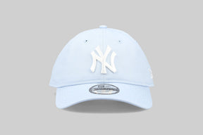 New York Yankees MLB League Essentials 9TWenty Strapback Cap