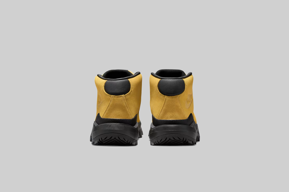 Nike Cygnal 'Solar Flare'