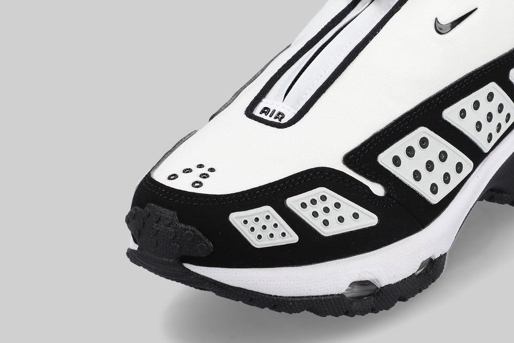 Women's Nike Air Max SNDR 'White and Black'