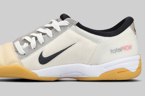 Nike Total 90 'White and Black'