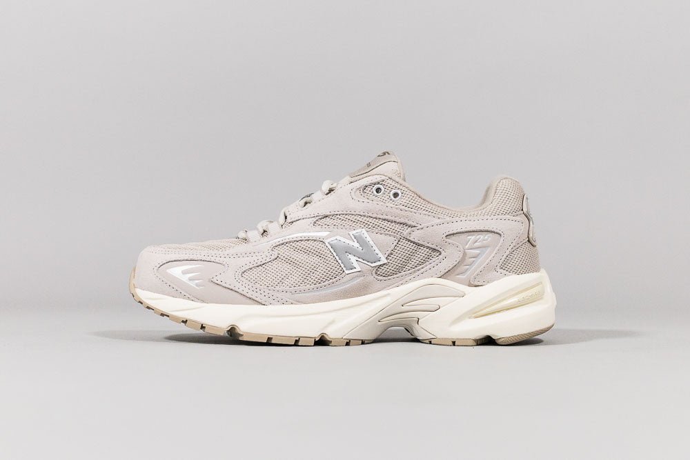 New Balance 725V1 'Beige'