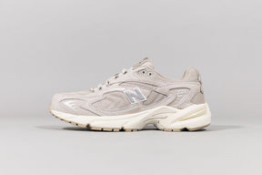 New Balance 725V1 'Beige'